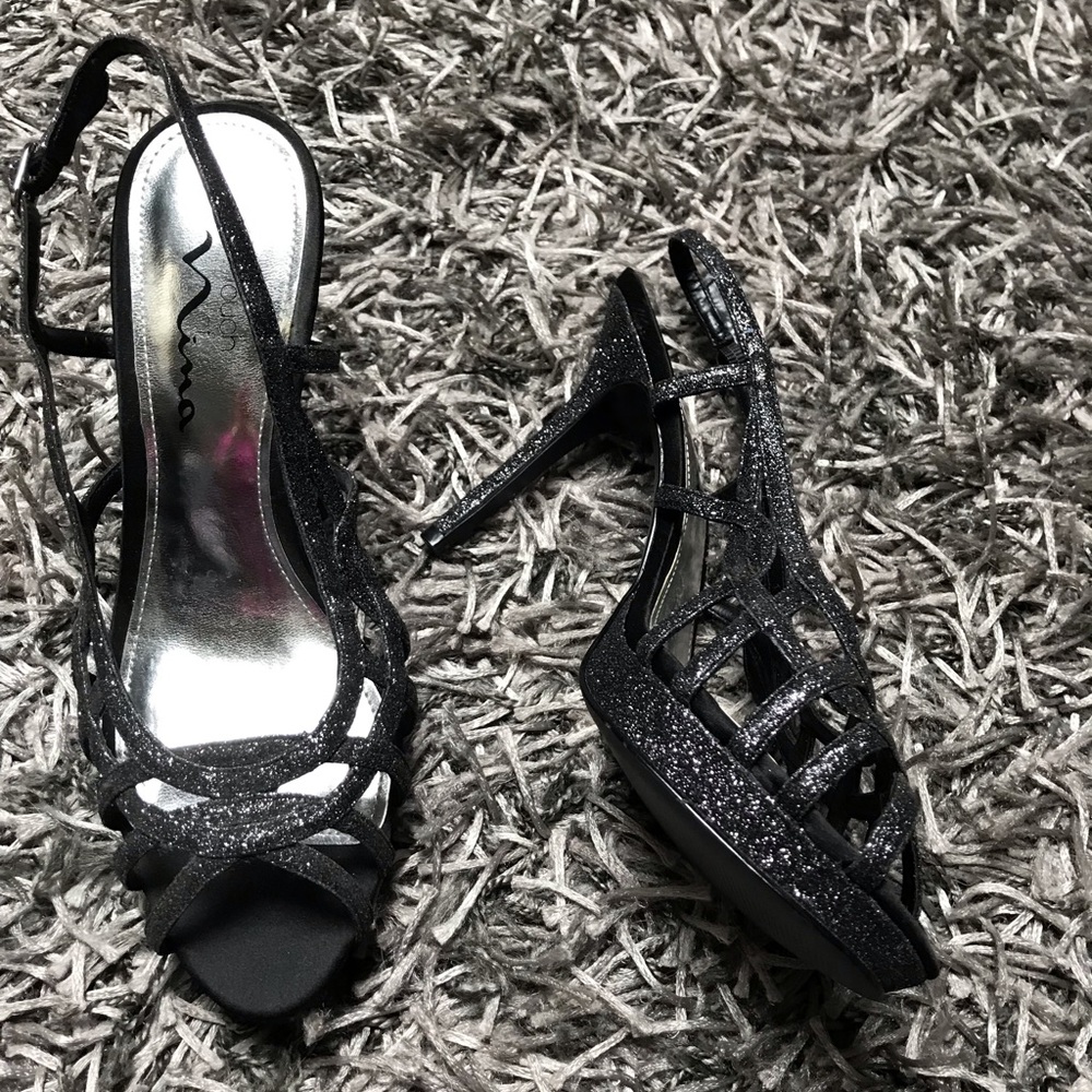Glittery Platform 👠 Heels